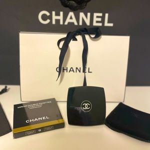 Chanel Compact Mirror New with Gift Box Free!!